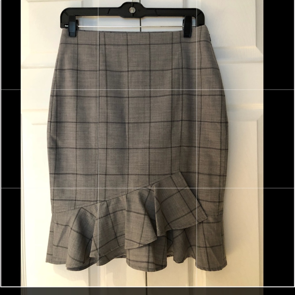 Banana Republic Pencil Skirt  Size 4 P
